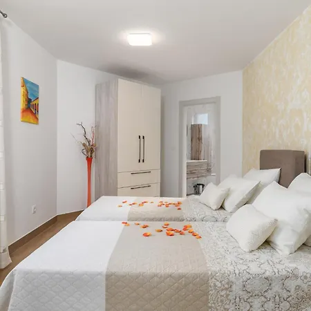 Ferienhaus Gorgeous In Rijeka