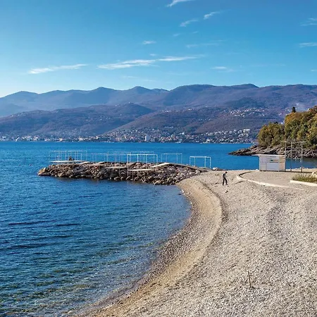 Gorgeous In Ferienhaus Rijeka